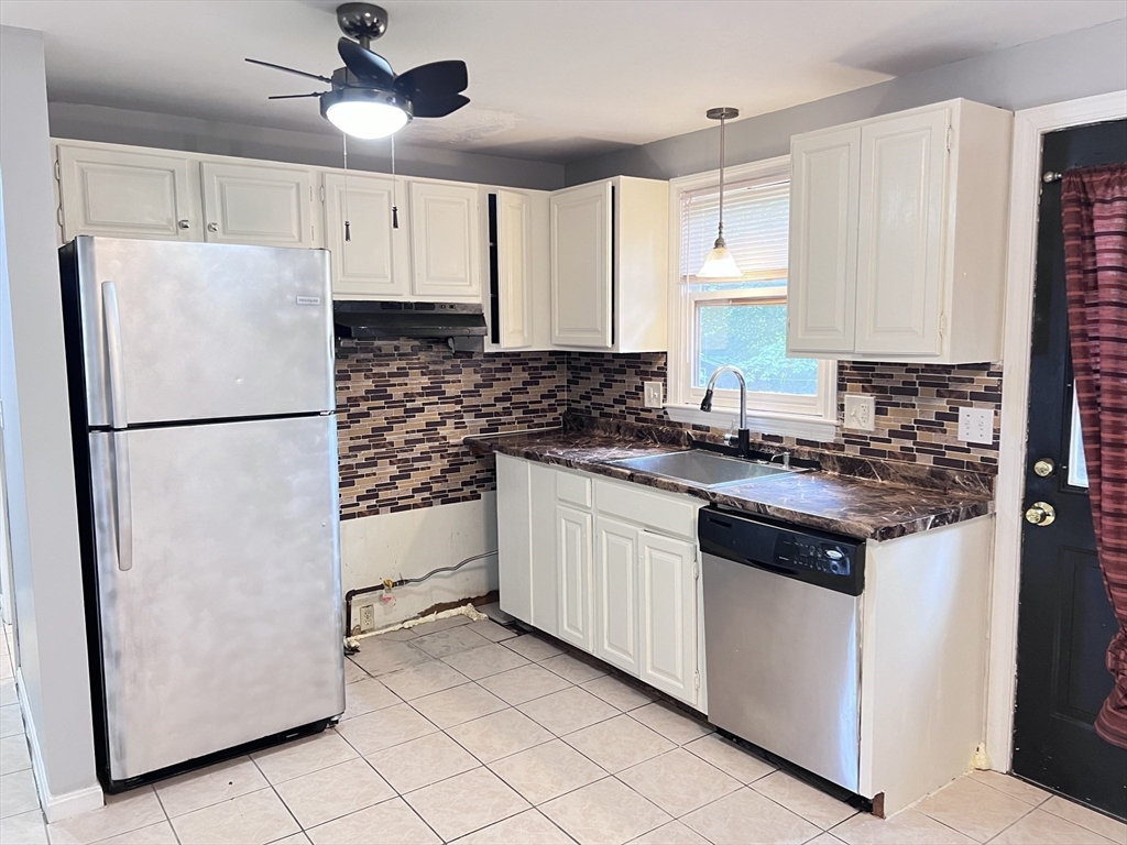 87 Emily Jeffers Road, Unit 87 Randolph, MA 02368 - Photo 8 of 21 Gallery Image 8