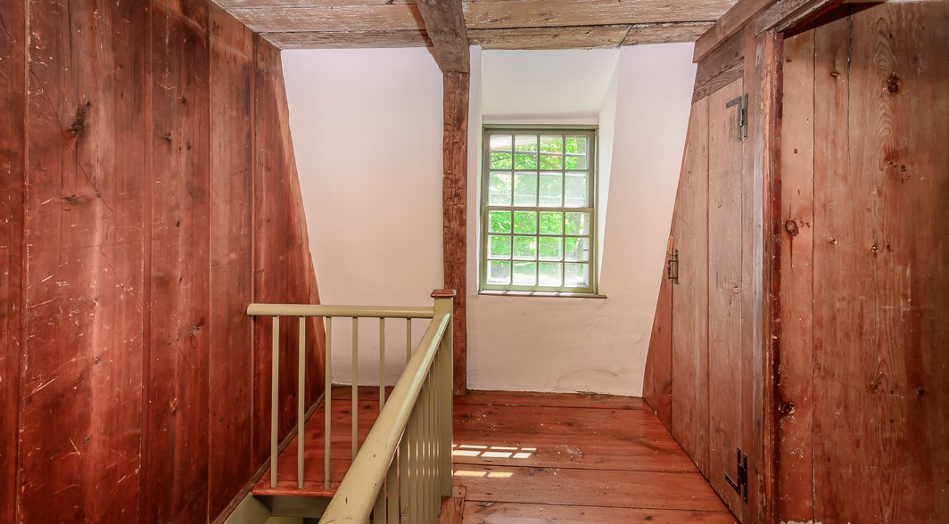 3895 Main Road Tiverton, RI 02878 - Photo 11 of 34