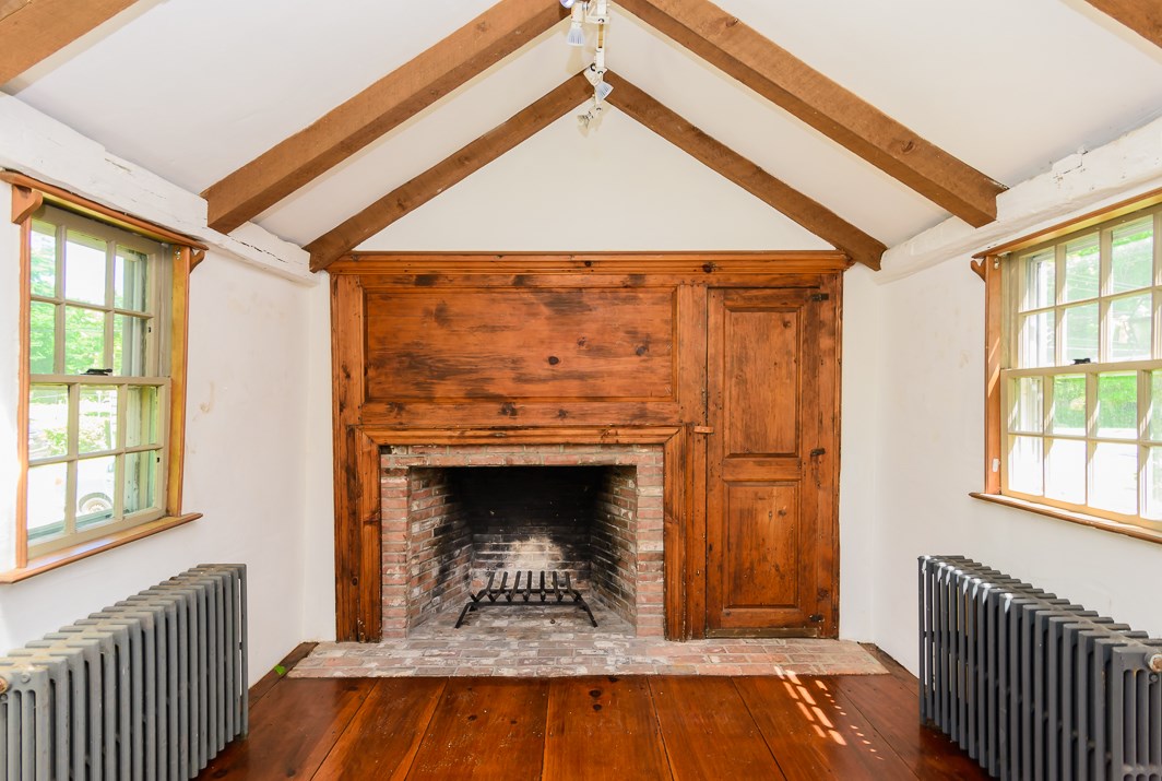 3895 Main Road Tiverton, RI 02878 - Photo 23 of 34