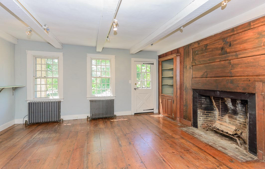 3895 Main Road Tiverton, RI 02878 - Photo 30 of 34