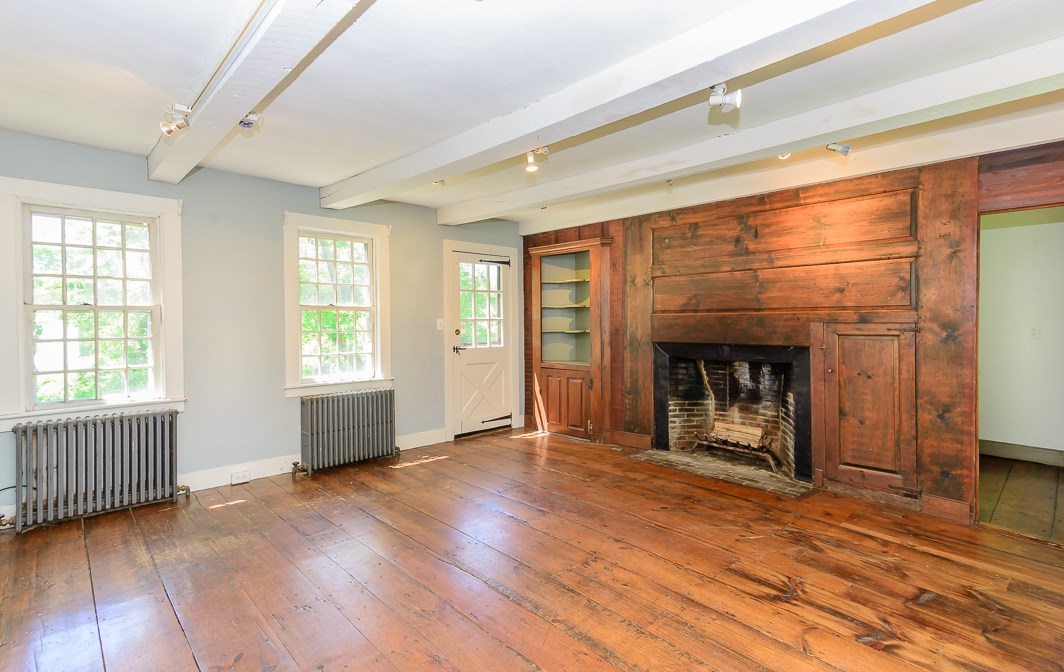 3895 Main Road Tiverton, RI 02878 - Photo 31 of 34