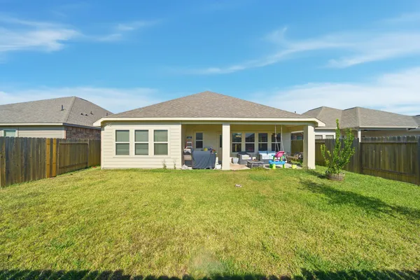 $299,999 | 5322 New Iberia Lane, Dickinson, TX 77539