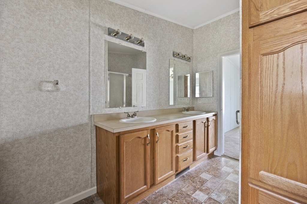 71 George's Loop Raynham, MA 02767 - Photo 15 of 24 Gallery Image 15