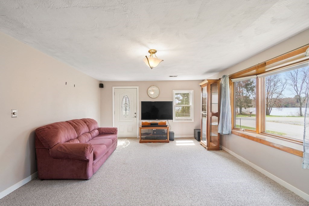 40 Sunset Road Norton, MA 02766 - Photo 11 of 38