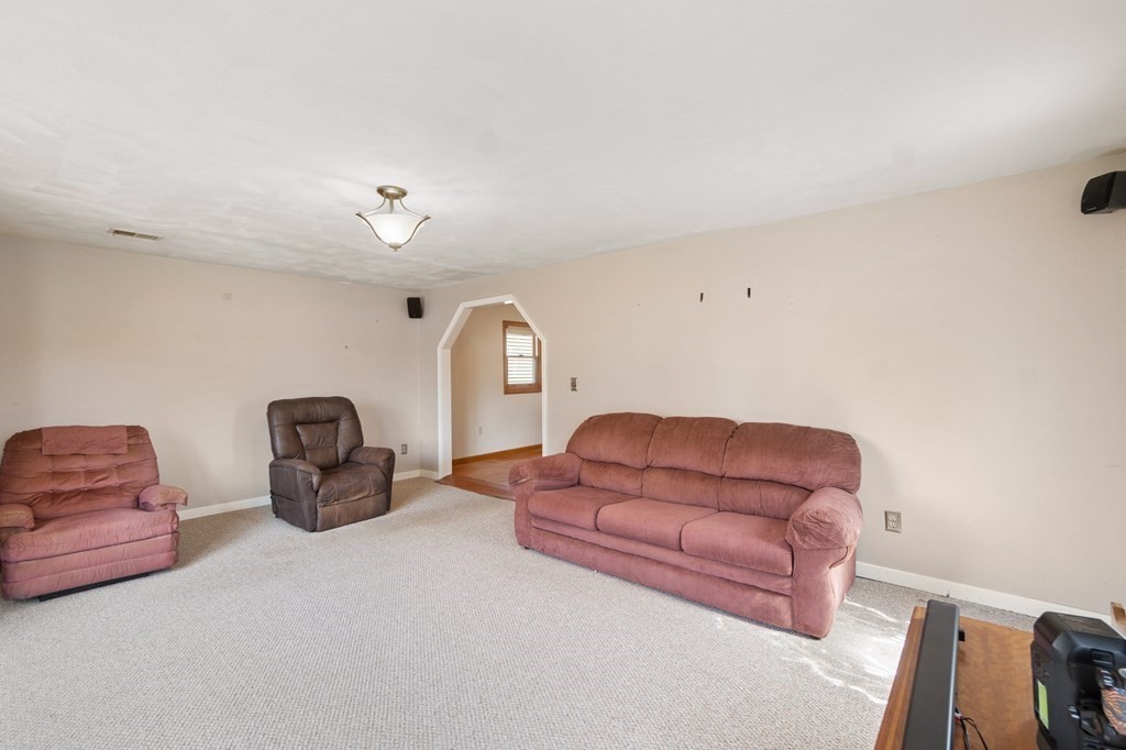 40 Sunset Road Norton, MA 02766 - Photo 13 of 38