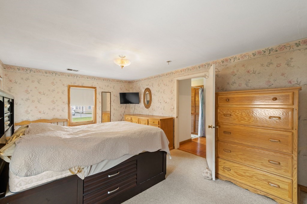 40 Sunset Road Norton, MA 02766 - Photo 17 of 38