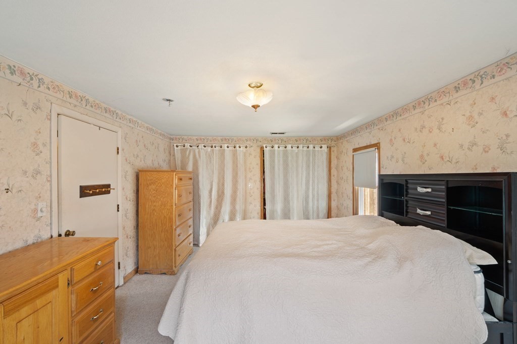 40 Sunset Road Norton, MA 02766 - Photo 18 of 38