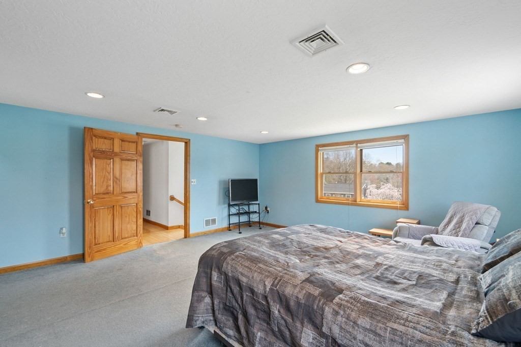 40 Sunset Road Norton, MA 02766 - Photo 23 of 38