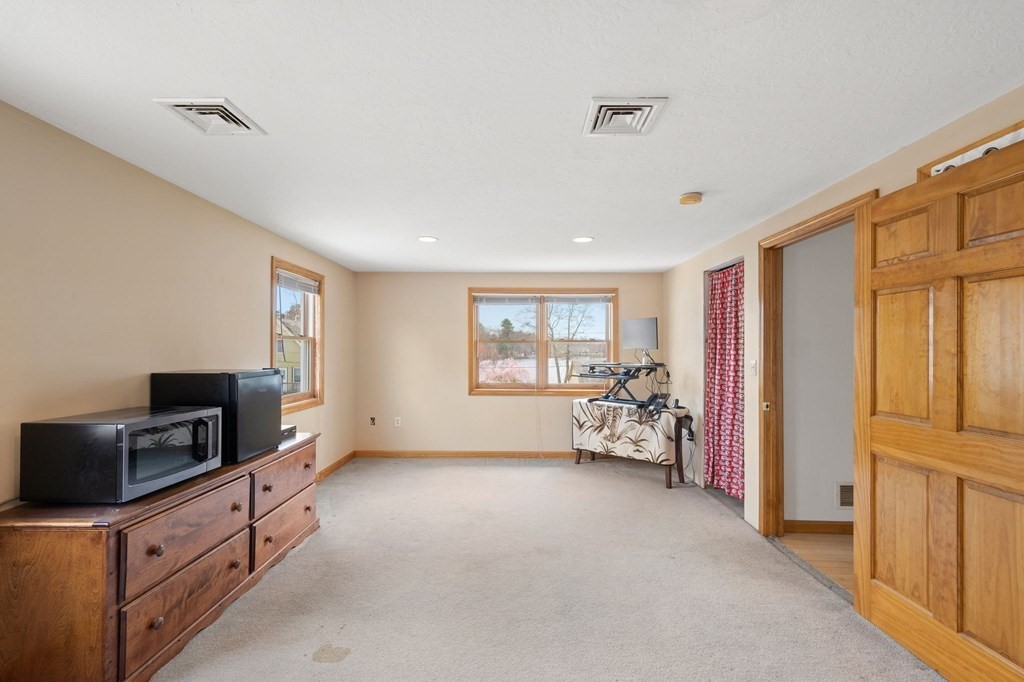 40 Sunset Road Norton, MA 02766 - Photo 25 of 38