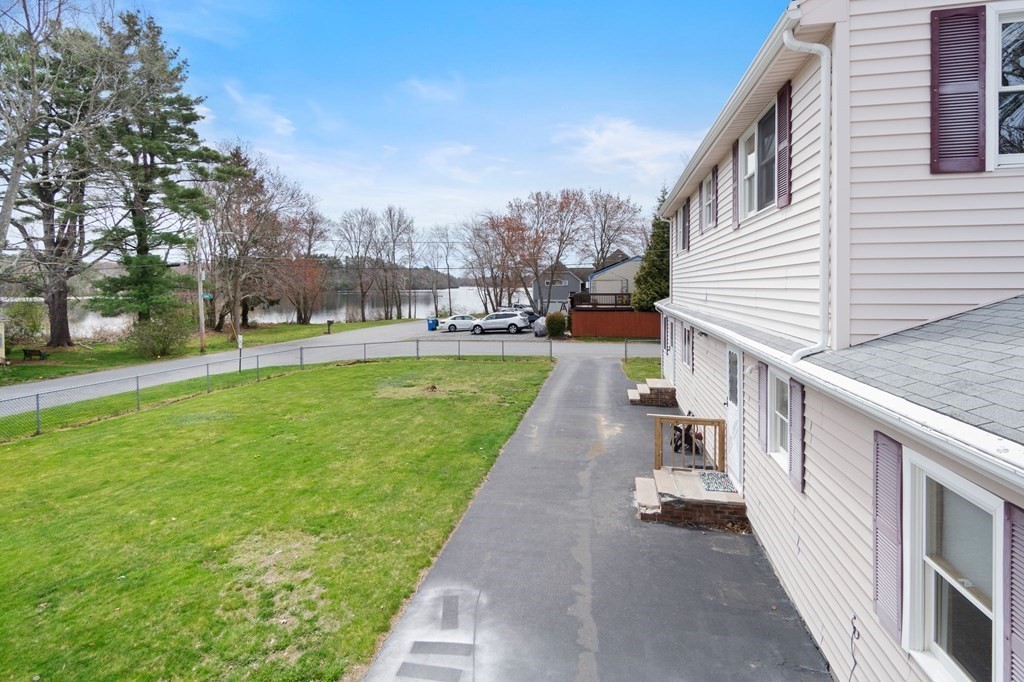 40 Sunset Road Norton, MA 02766 - Photo 3 of 38