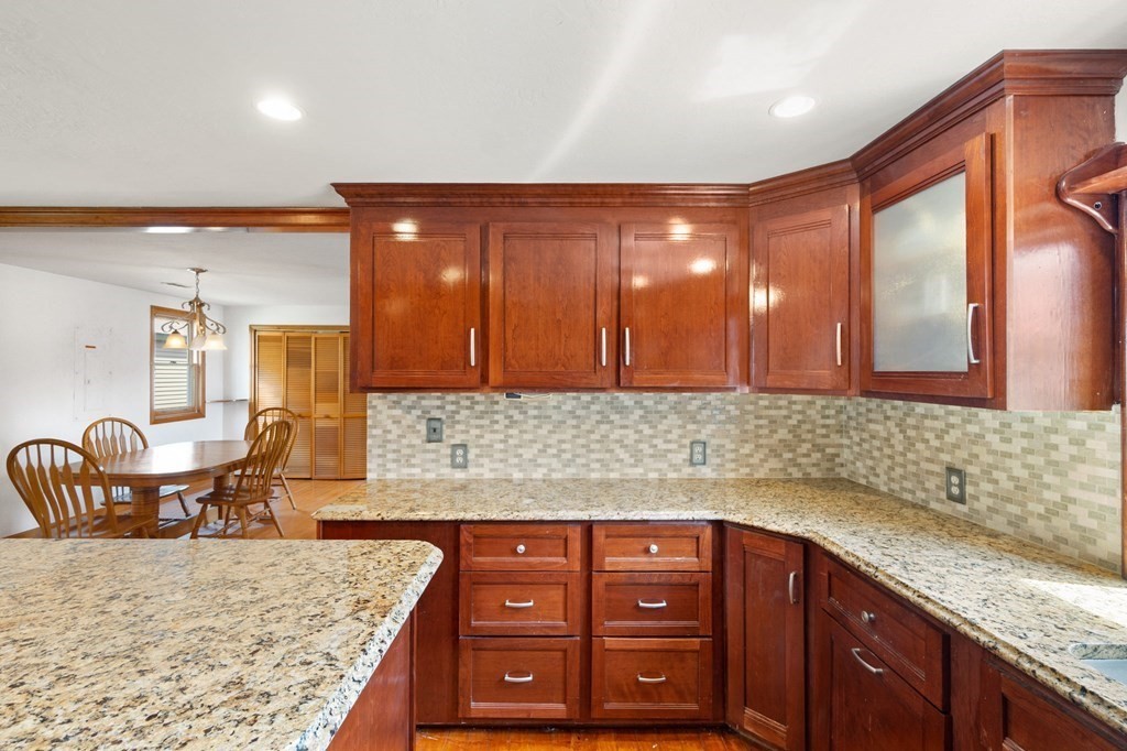 40 Sunset Road Norton, MA 02766 - Photo 8 of 38