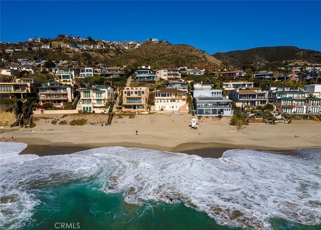 a view of outdoor space and city view