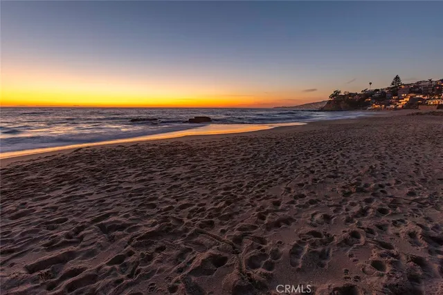 $12,700,000 | 20 Lagunita Drive, Laguna Beach, CA 92651