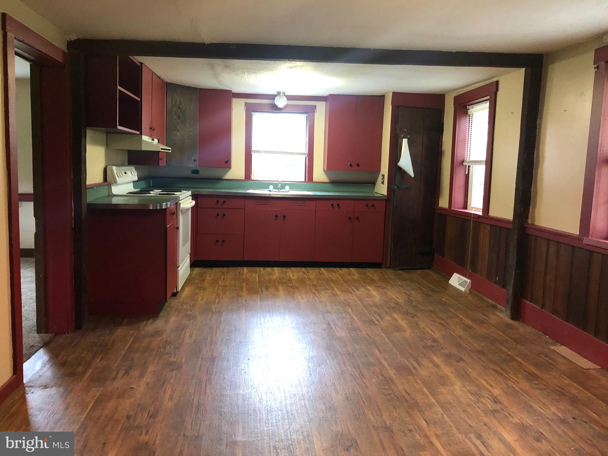 11 Binder Road Stevens, PA 17578 - Photo 9 of 20 Kitchen