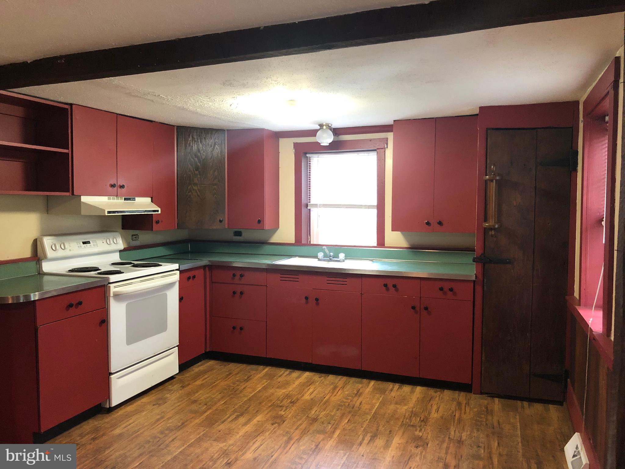 11 Binder Road Stevens, PA 17578 - Photo 10 of 20 Kitchen