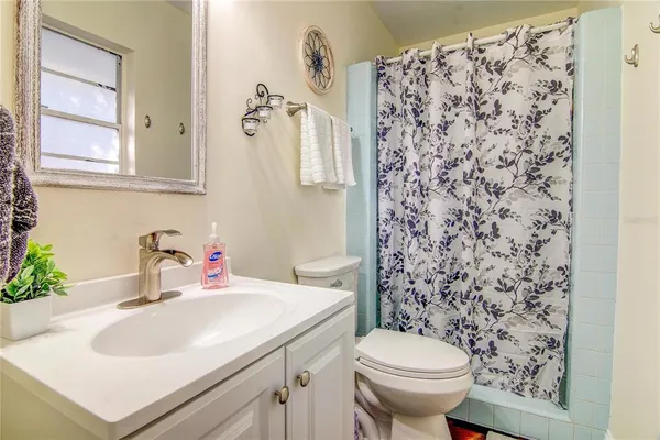 $319,900 | 5727 Northwest 34th Boulevard, Gainesville, FL 32653