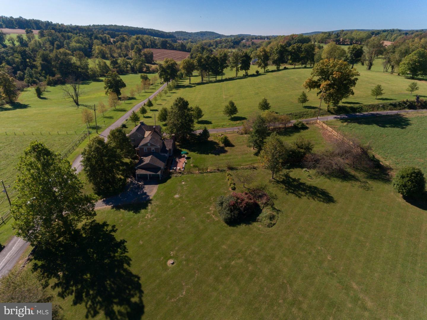 321 James Mill Road Elverson, PA 19520 - Photo 2 of 25 Gallery Image 2