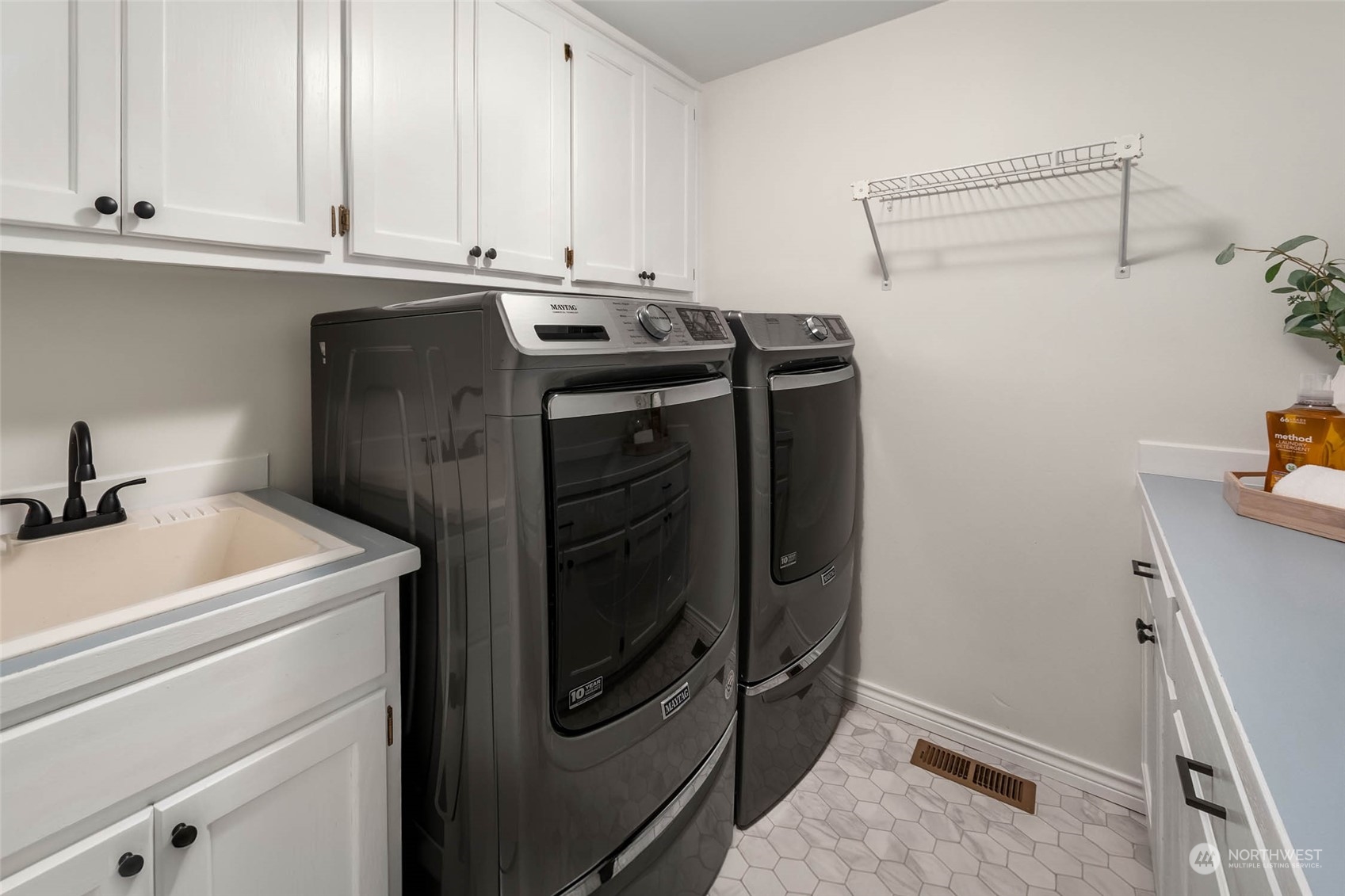 18604 29th Avenue Southeast Bothell, WA 98012 - Photo 34 of 40 a utility room with dryer and washer
