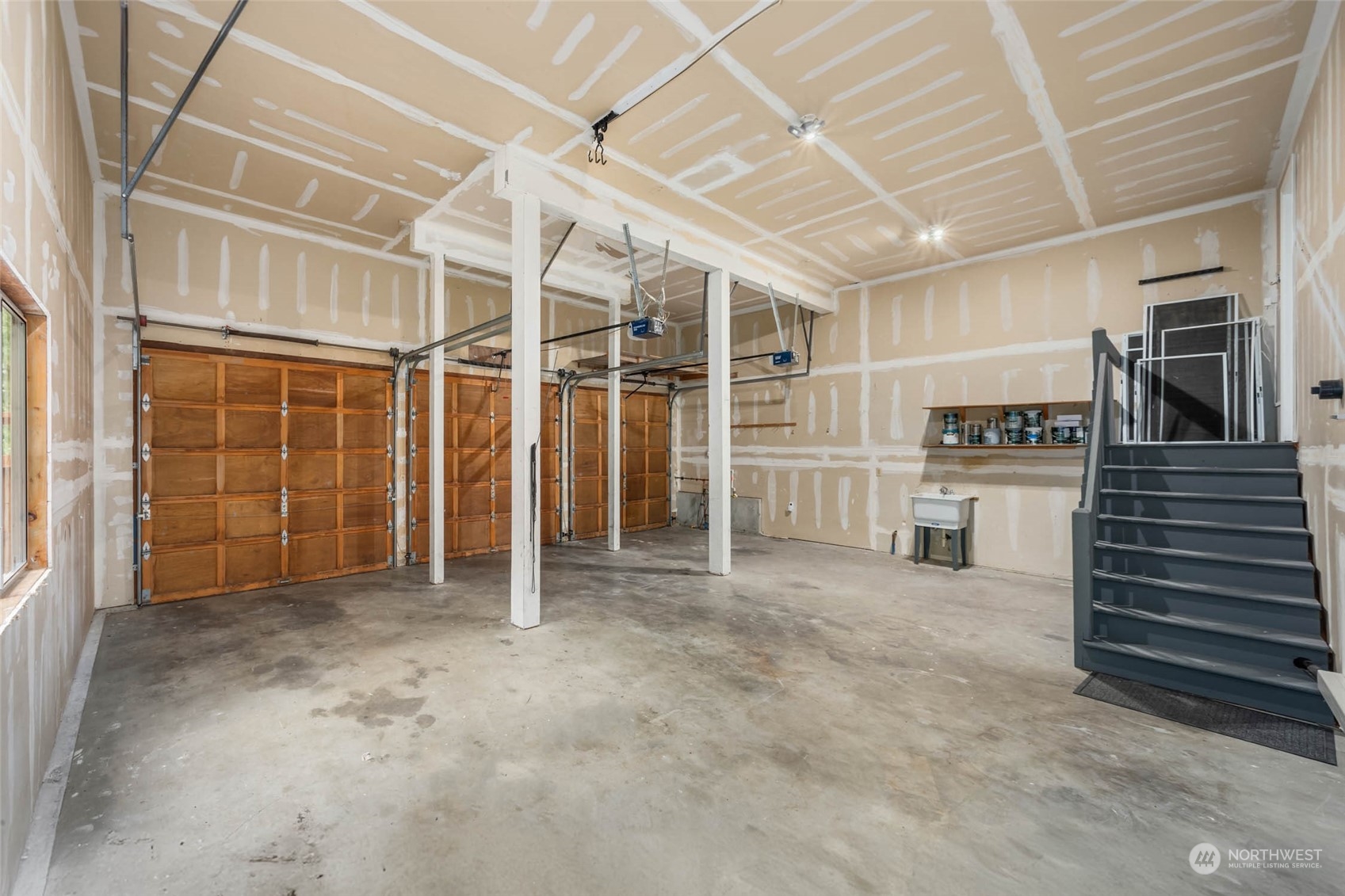 18604 29th Avenue Southeast Bothell, WA 98012 - Photo 35 of 40 a view of an empty room with an empty space