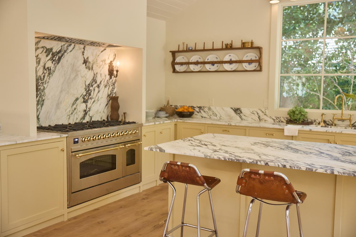 435 Gridley Road Ojai, CA 93023 - Photo 3 of 22