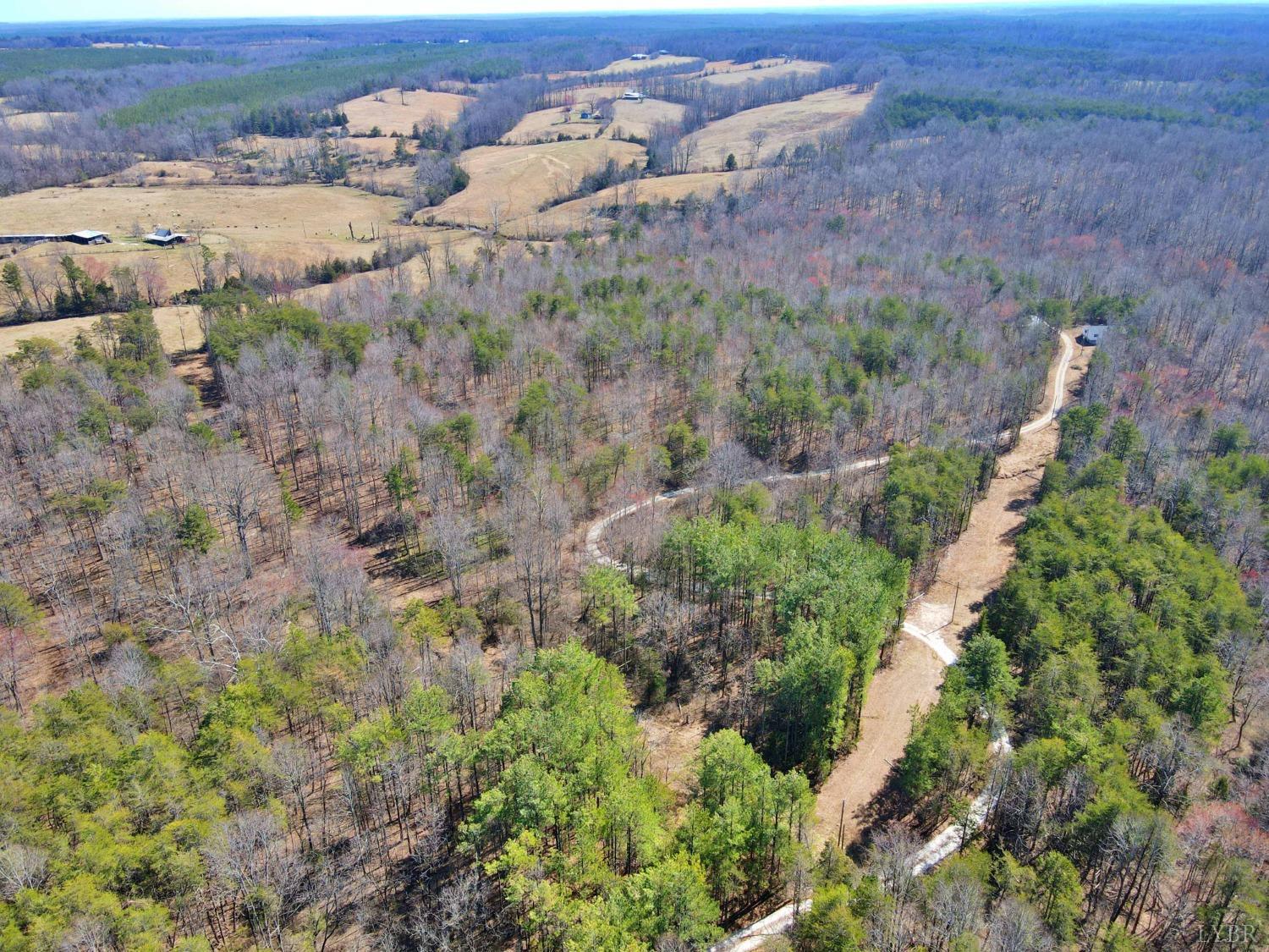2 Watt Abbitt Road Appomattox, VA 24522 - Photo 13 of 14 an aerial view of multiple house