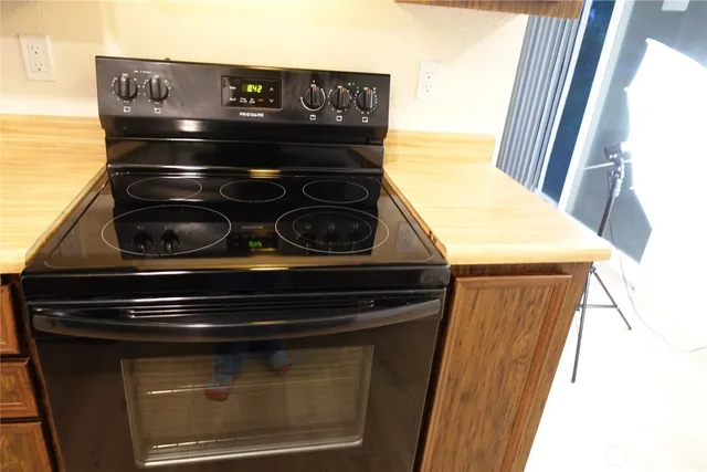 $190,000 | 1840 Central Place South, Unit H75, Kent, WA 98030