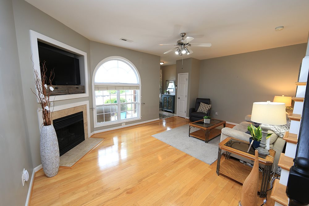 2121 Piney Brook Road, Unit 104 Raleigh, NC 27614 - Photo 6 of 21 LIVING ROOM