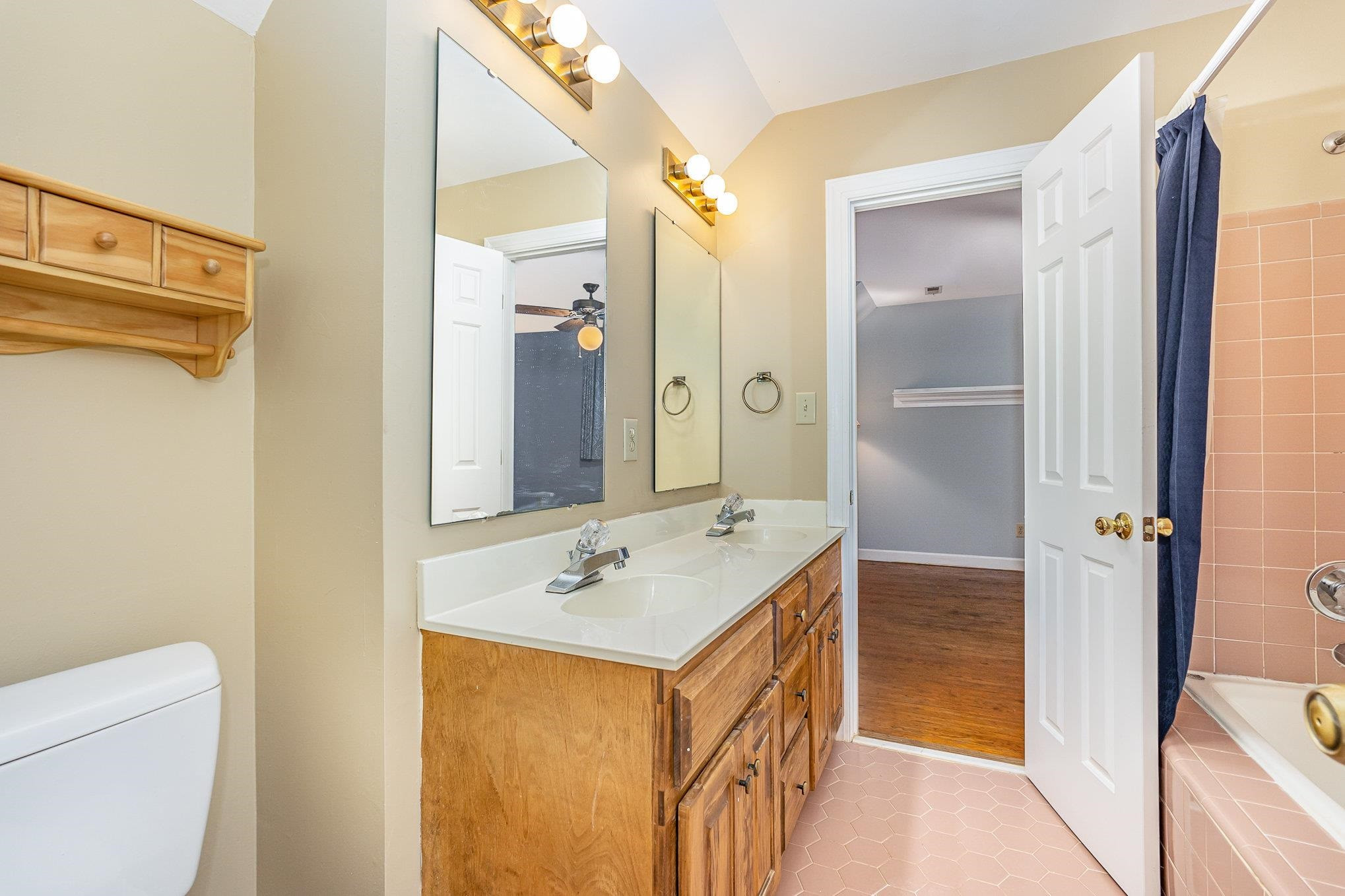 9505 North Mere Court Raleigh, NC 27615 - Photo 21 of 24 Bathroom