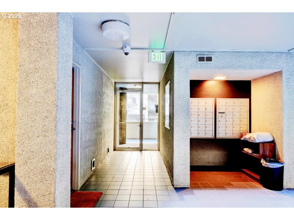 2020 Southwest Main Street, Unit 402 Portland, OR 97205 - Photo 17 of 25 Gallery Image 17