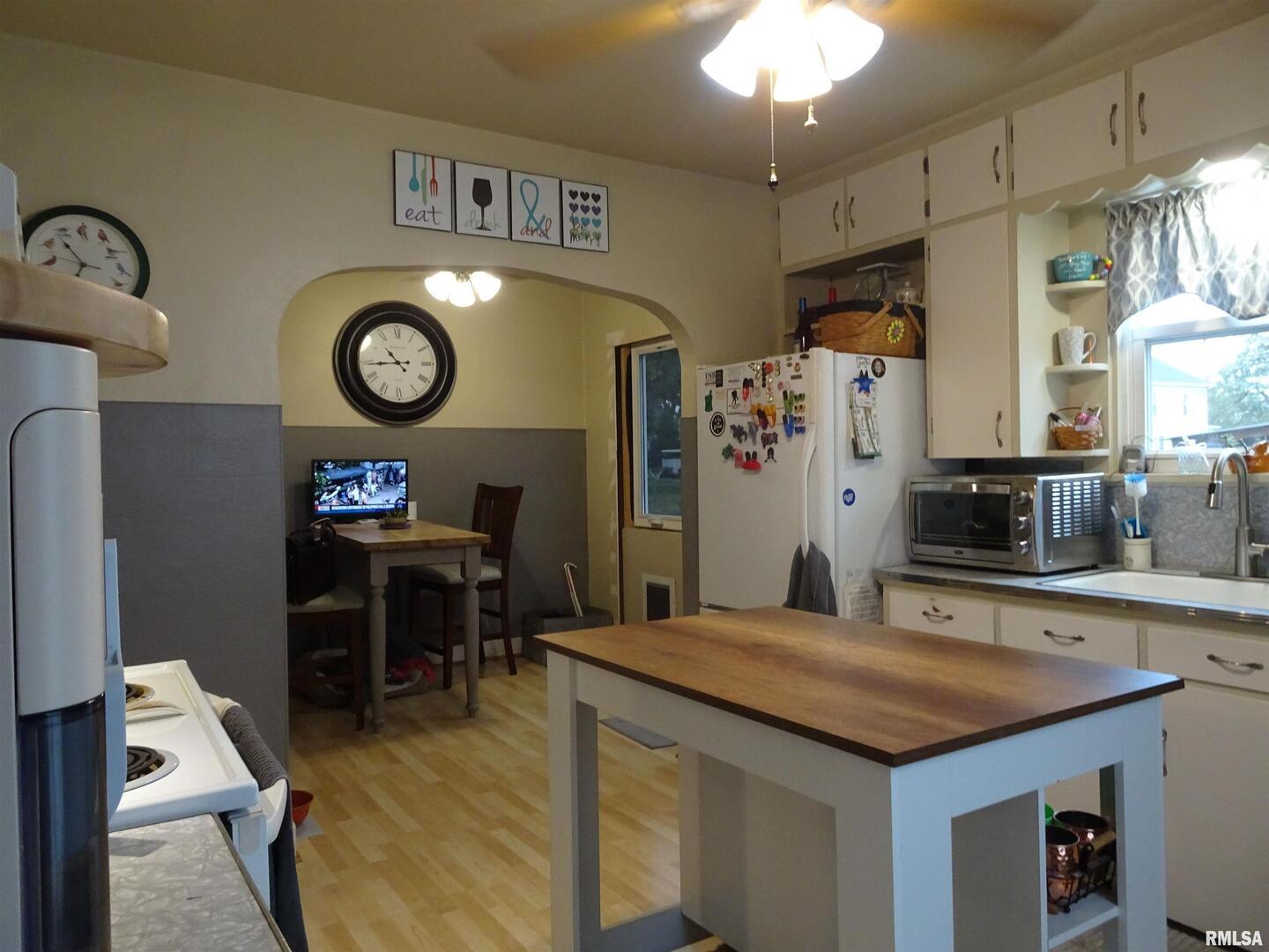 522 North State Street Geneseo, IL 61254 - Photo 8 of 34