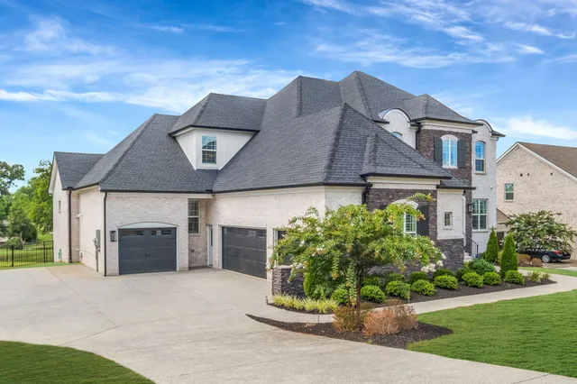 $1,454,900 | 660 Concord Drive, Gallatin, TN 37066