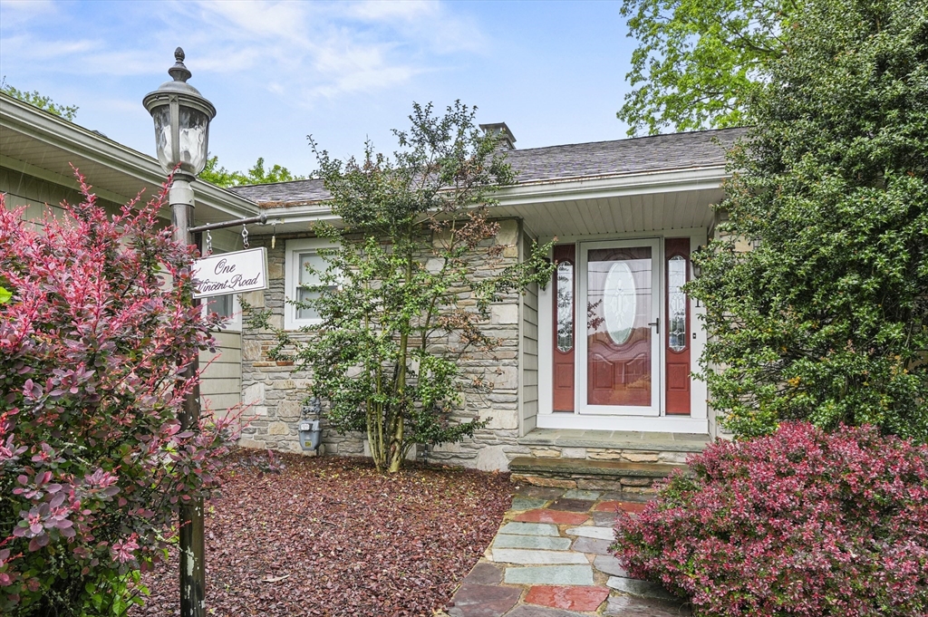 1 Vincent Road Grafton, MA 01536 - Photo 3 of 40 Gallery Image 3