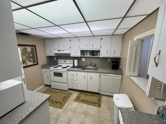 $365,000 | 300 North Hwy A1A, Jupiter, FL 33477