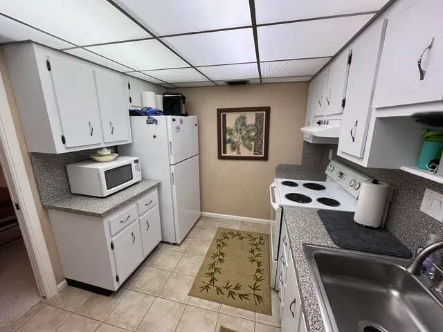 $365,000 | 300 North Hwy A1A, Jupiter, FL 33477