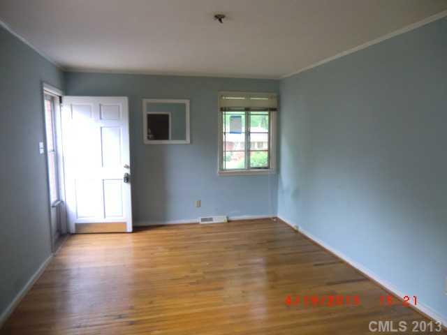 3100 Minnesota Road, Unit 3100 Charlotte, NC 28208 - Photo 3 of 9 Gallery Image 3