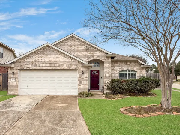 $325,000 | 19531 Village Of Bridgestone Lane, Spring, TX 77379