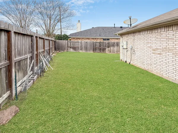 $325,000 | 19531 Village Of Bridgestone Lane, Spring, TX 77379