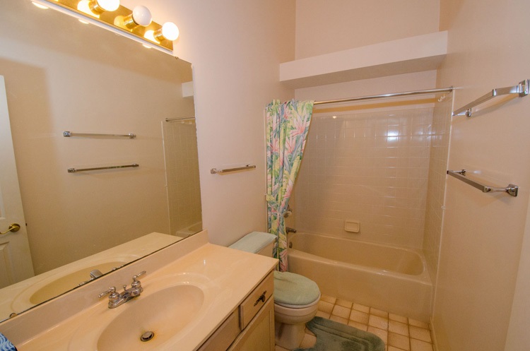 1033 Johnson Road South Bend, IN 46614 - Photo 20 of 36
