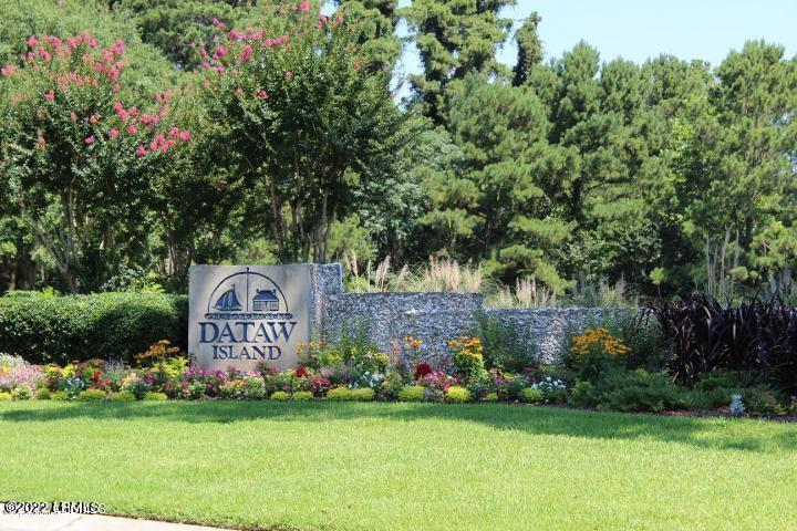 126 Locust Fence Road St. Helena Island, SC 29920 - Photo 1 of 12 Dataw logo