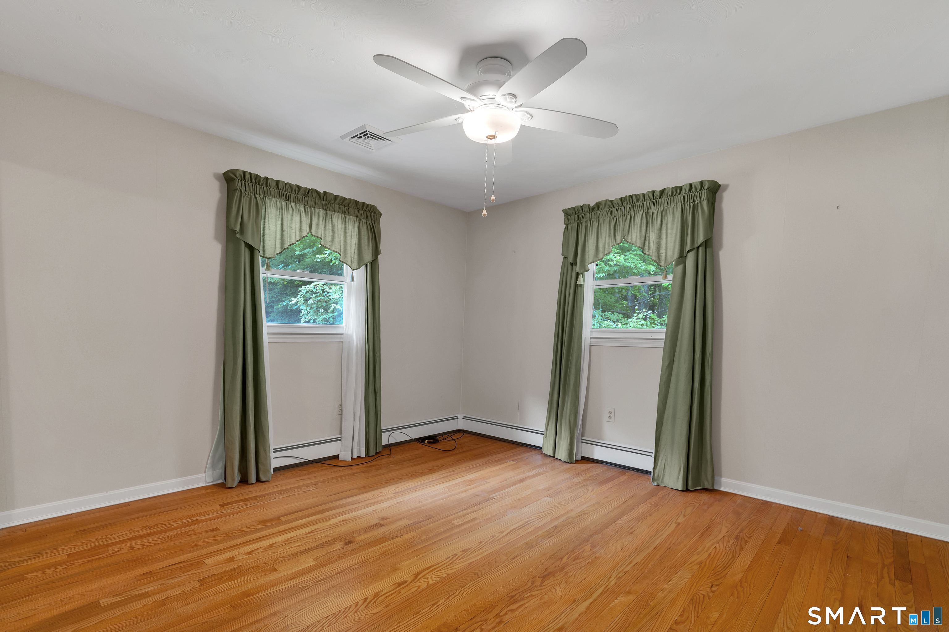 688 Raymond Hill Road Montville, CT 06370 - Photo 19 of 40