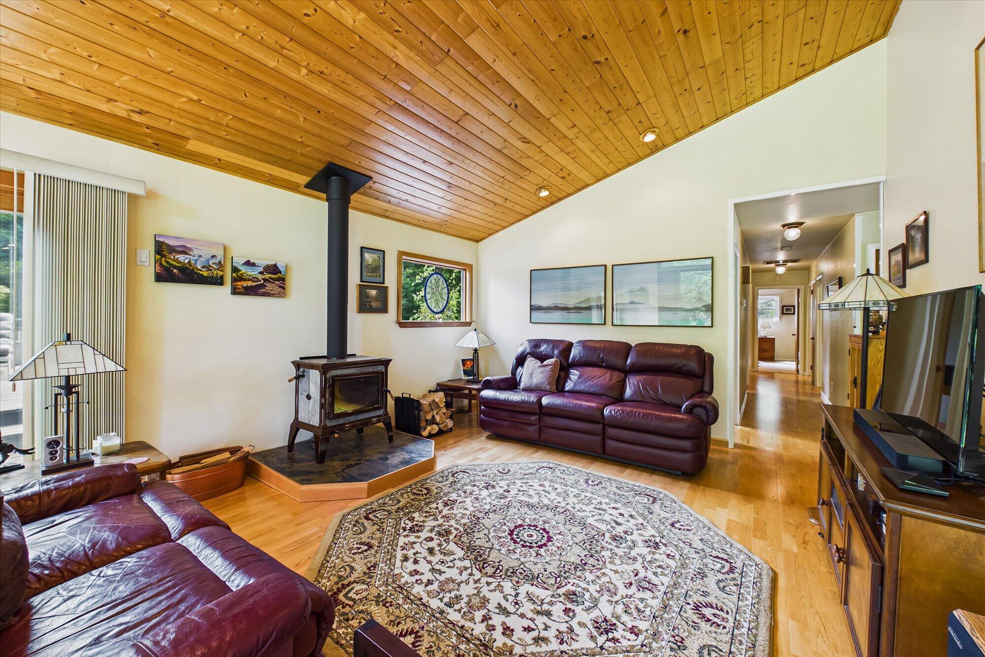 4281 Mitchell Road Eureka, CA 95503 - Photo 18 of 73