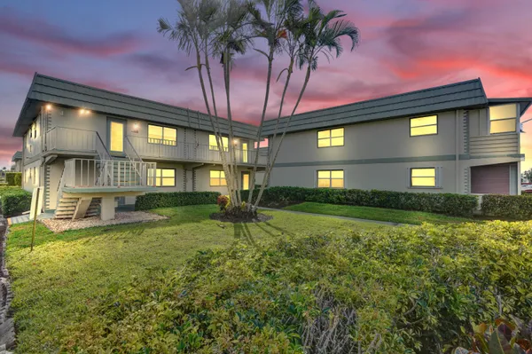 $103,900 | 505 Monaco Way, Delray Beach, FL 33446