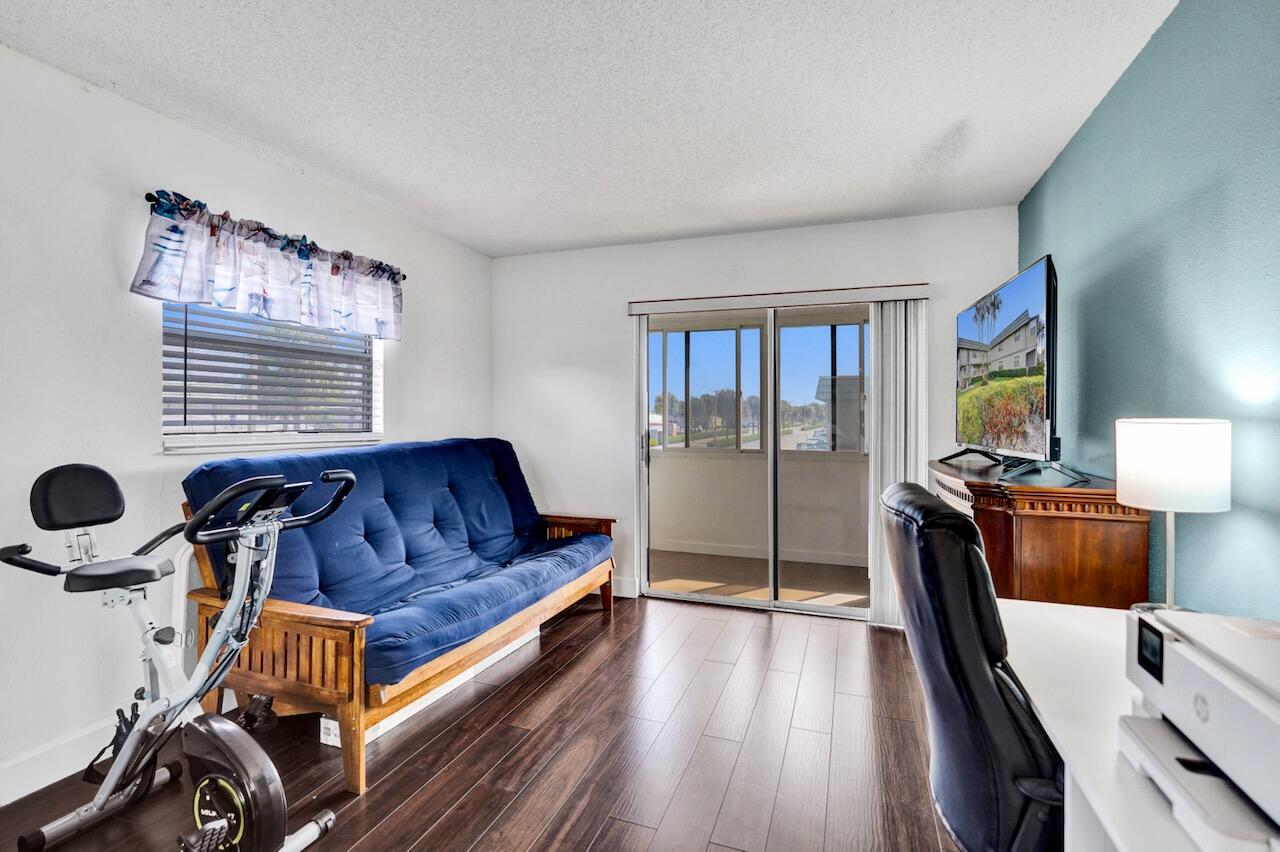 505 Monaco Way Delray Beach, FL 33446 - Photo 33 of 58 a living room with furniture and a window