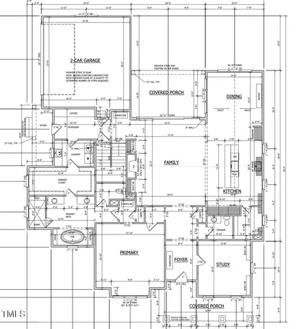 a view of yard with green space