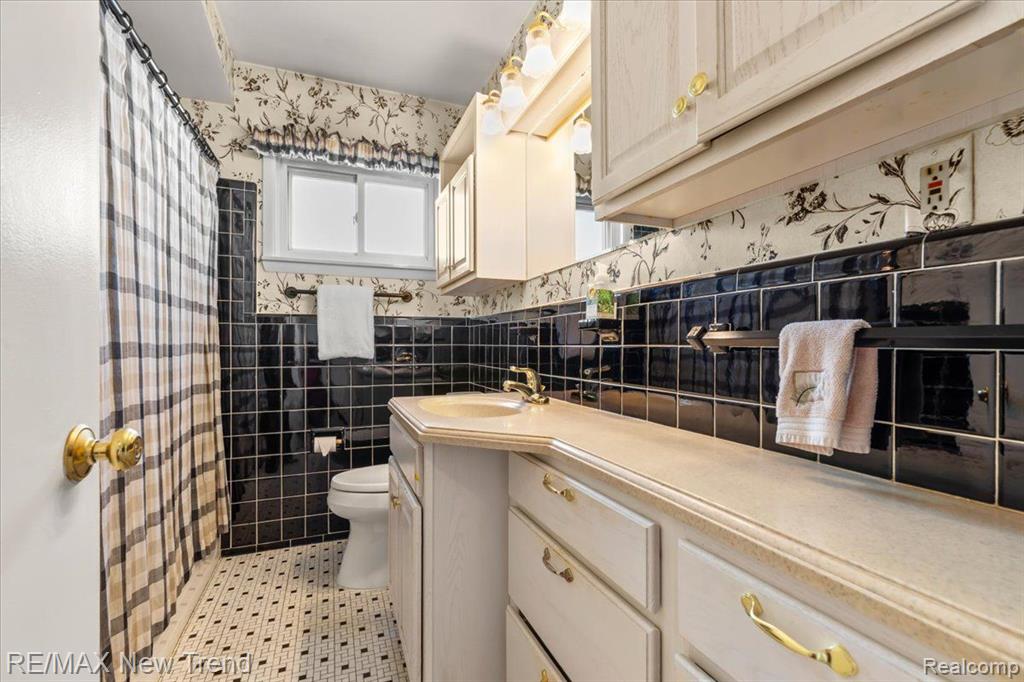 31601 Marblehead Road Farmington, MI 48336 - Photo 15 of 29 Gallery Image 15