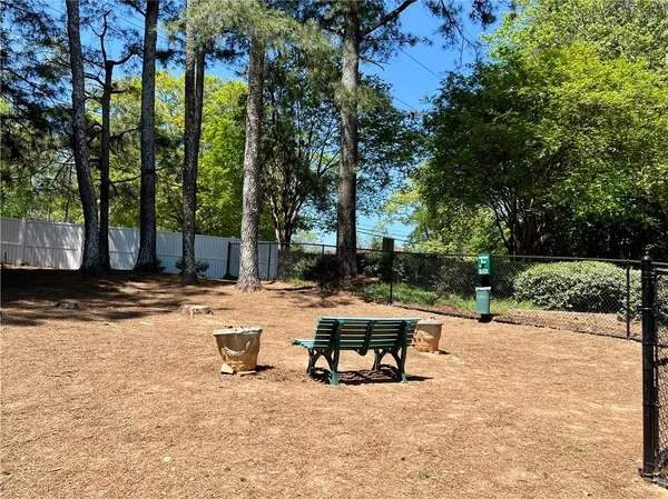 $1,400 | 5155 Roswell Road, Unit 6, Atlanta, GA 30342