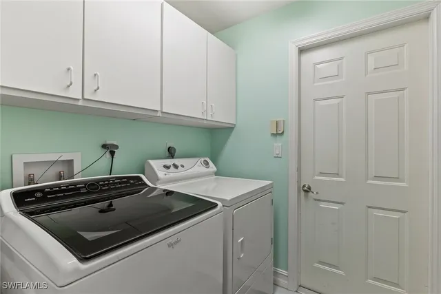 $649,000 | 9090 Old Hickory Circle, Fort Myers, FL 33912