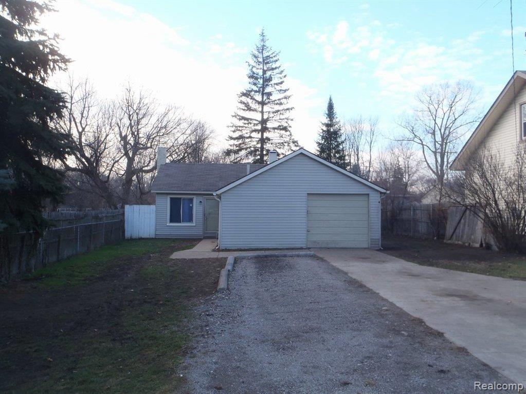 10454 Pardee Road Taylor, MI 48180 - Photo 1 of 10 PC180044.JPG