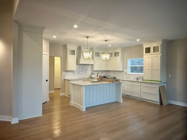 $475,000 | 20015 Fountain View Lane, Trenton, MI 48183