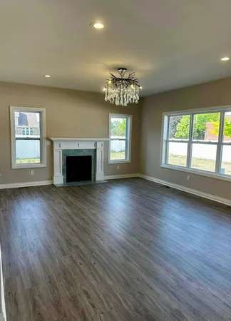 $475,000 | 20015 Fountain View Lane, Trenton, MI 48183
